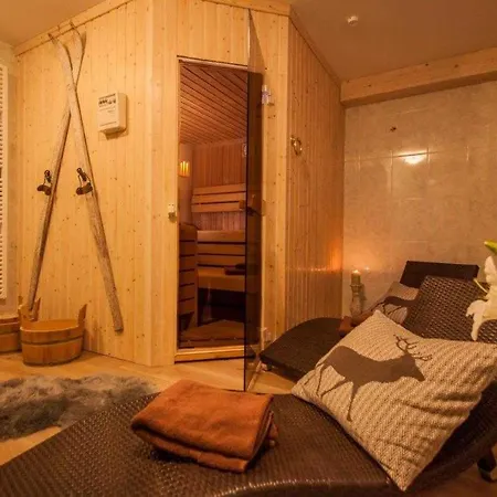 בית נופש Chalet Platzhirsch *
