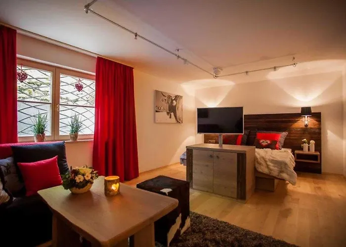 Chalet Platzhirsch בית נופש *